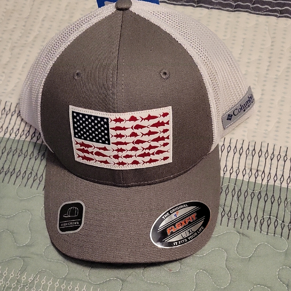 Columbia Gray and White Cap with Flag Design